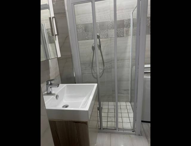 1 BEDROOM PROPERTY TO RENT IN SYDENHAM